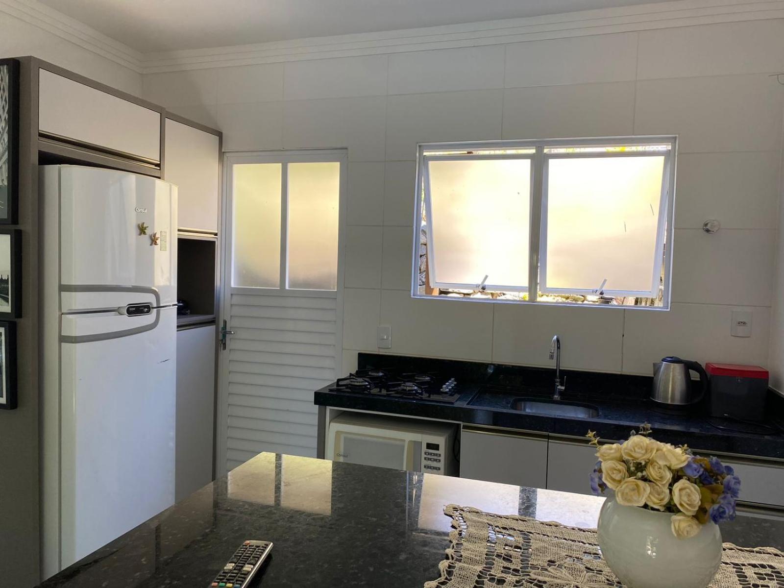 Residencial Com Piscina Possui Jacuzzi Aquecida Com Hidromassagem Villa Bombinhas Ngoại thất bức ảnh