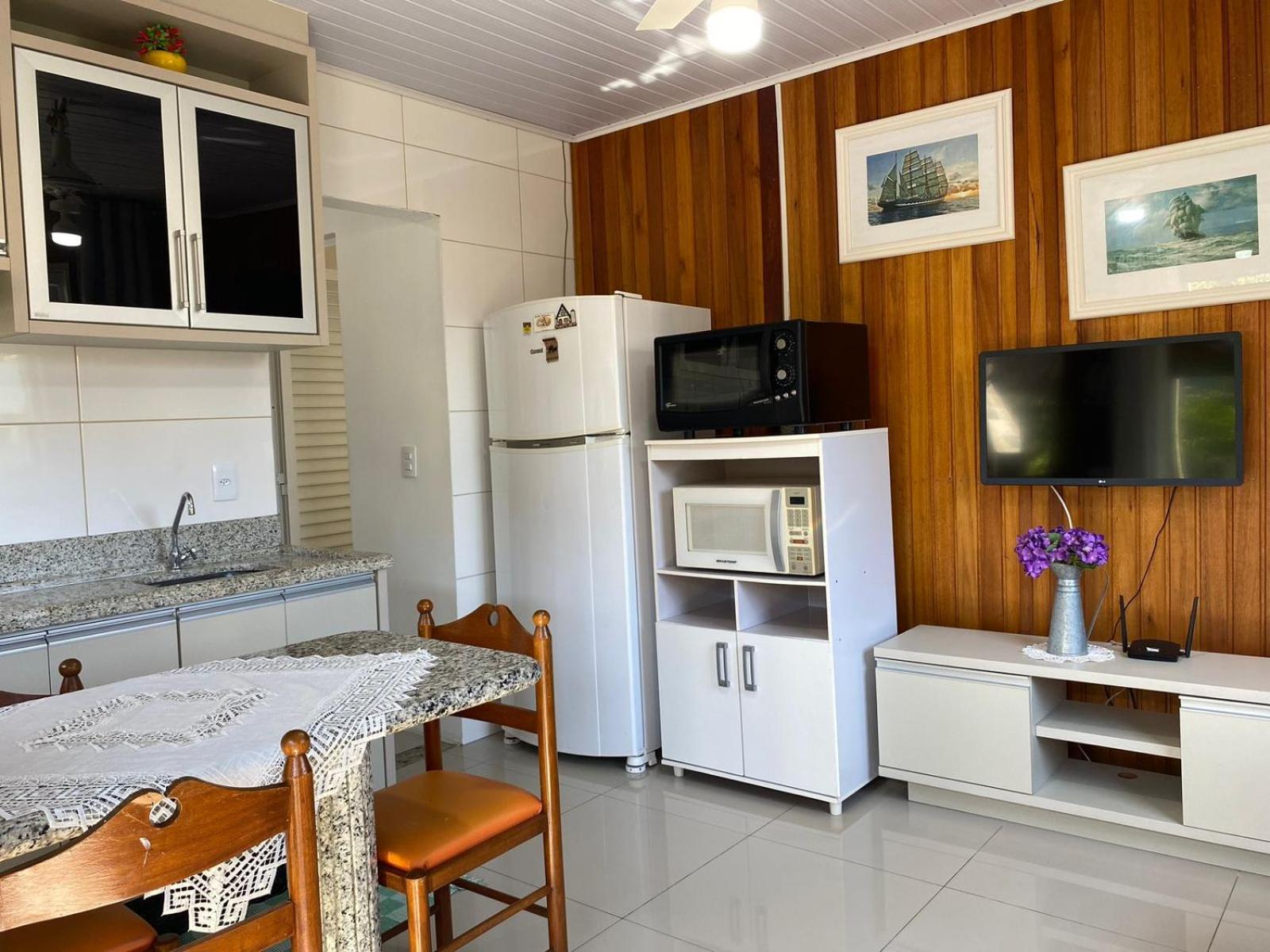 Residencial Com Piscina Possui Jacuzzi Aquecida Com Hidromassagem Villa Bombinhas Ngoại thất bức ảnh