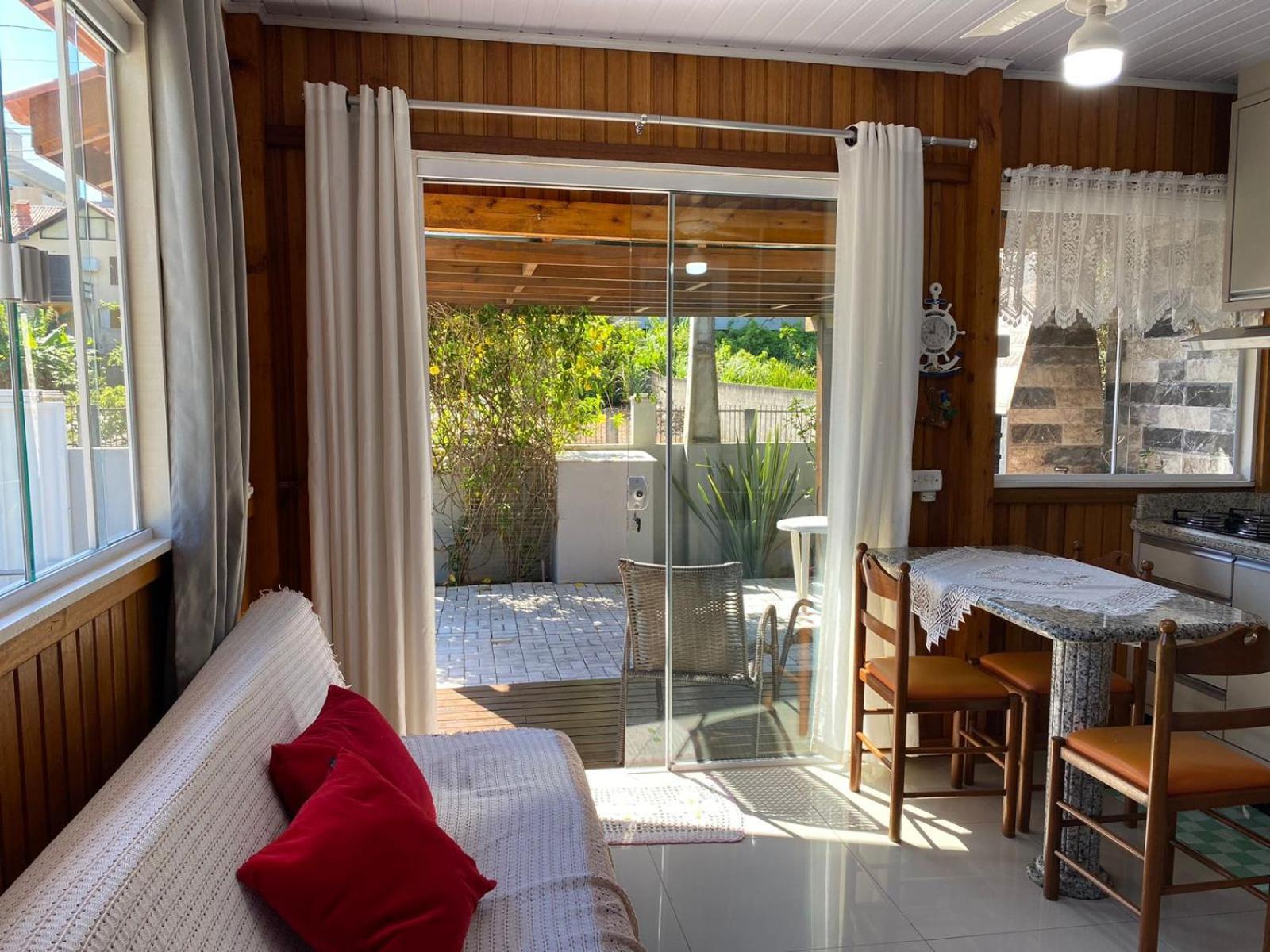 Residencial Com Piscina Possui Jacuzzi Aquecida Com Hidromassagem Villa Bombinhas Ngoại thất bức ảnh